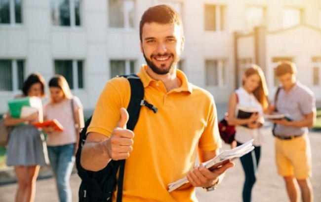 В Мининтеграции рассказали, сколько детей из ОРДЛО едут учиться в украинские вузы