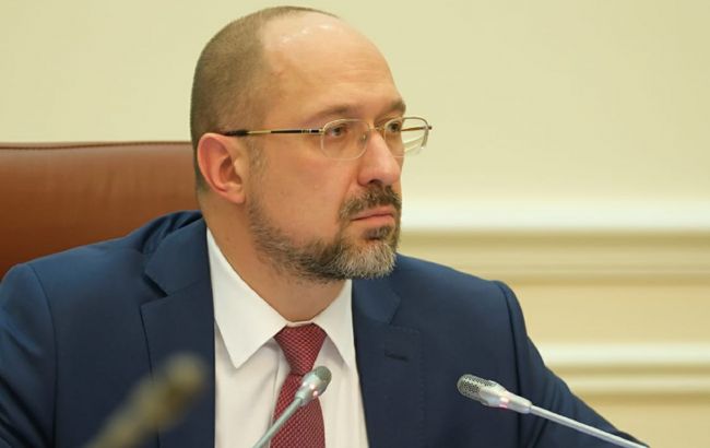 Шмыгаль рассказал о проблемах с автобанами и утилизацией мусора