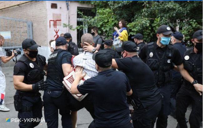 Акція біля посольства Білорусі в Києві: на учасників склали 5 протоколів