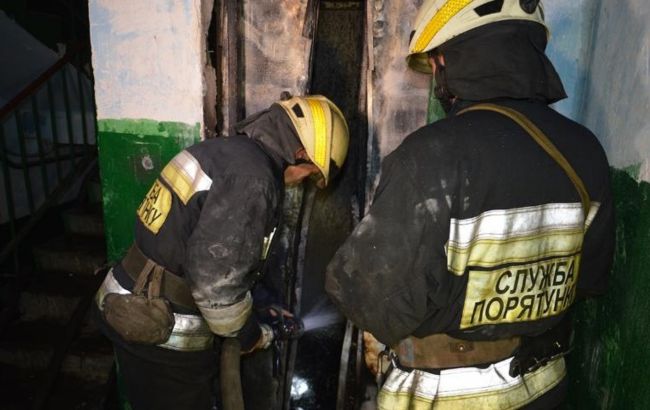 В Днепре произошел пожар в многоэтажке, эвакуировали более 20 человек