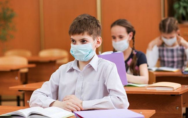 Штрафы и тюрьма: что грозит директорам школ за нарушение карантина