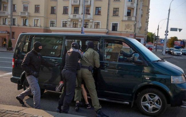 В ході протестних акцій у Білорусі затримали майже 70 осіб