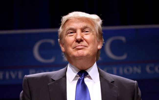 Племянница Трампа обвинила его в хищении миллионов долларов