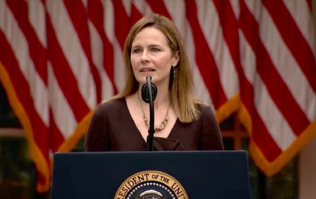 В США накануне президентских выборов утвердили нового судью Верховного суда