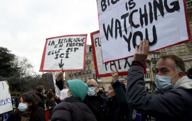 Число задержанных во время беспорядков во Франции возросло