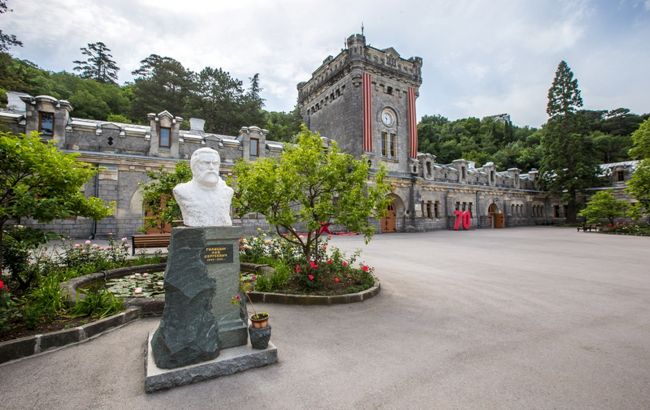 Украина просит иностранцев не участвовать в приватизации крымской "Массандры"