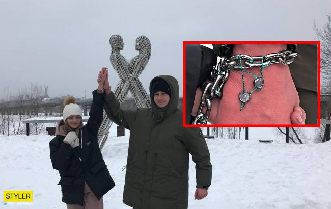 Вздулись вены: скованные цепью влюбленные из Харькова уже жалуются на серьезные проблемы