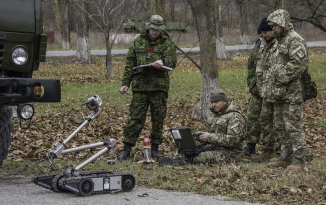 В Минобороны считают, что полное разминирование Донбасса займет не менее 10-15 лет
