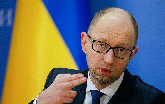 Кабмін заборонив держслужбовцям публічно критикувати органи держвлади