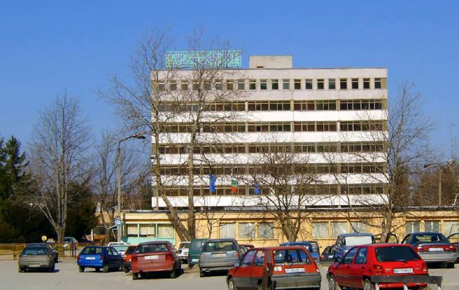 В Болгарии загорелся склад оружейного завода