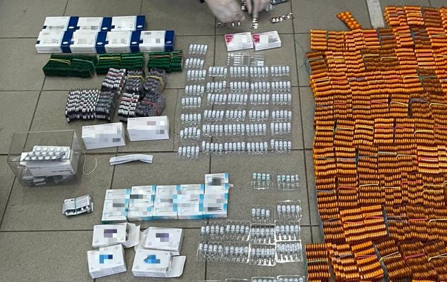 Продавали наркотики: в Харькове прекращена незаконная деятельность сети аптек