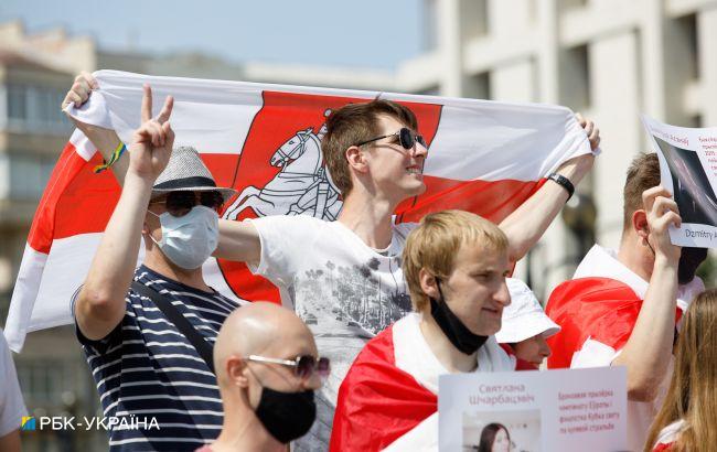 Режим StandBy. Чим в Україні живуть білоруси, які втекли від Лукашенка