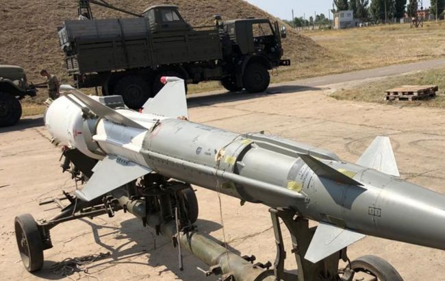 Вперше в історії України. СБУ передала Міноборони вилучену зброю на 1 млрд гривень