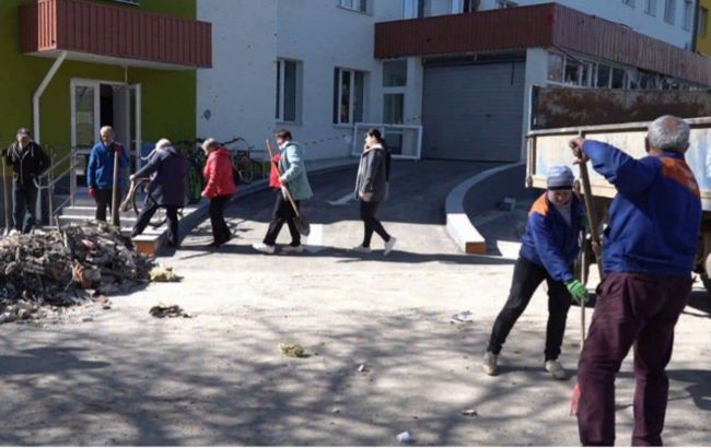 Ямочный ремонт и разбор завалов: в Черниговской и Сумской областях идет генеральная уборка