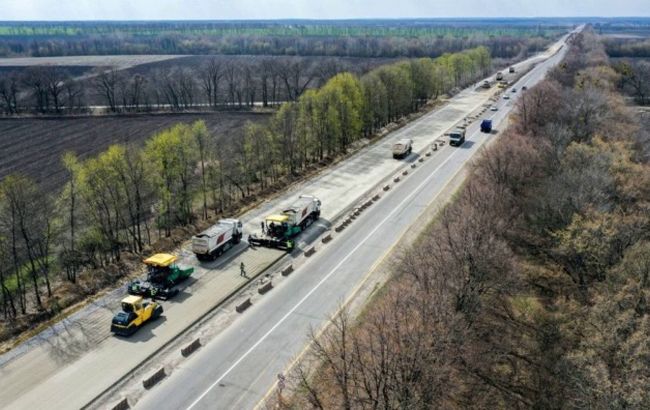 Дорожники решили проблему с сообщением Киев-Полтава по трассе М-03