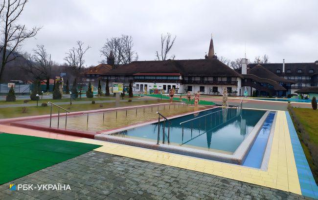 Ціни зростають. Чи планують українці відпочивати на зимові свята