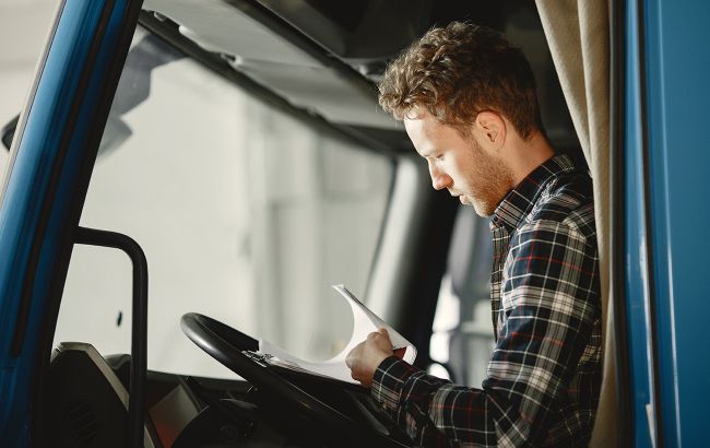 Водіям на замітку! В Україні оновили список хвороб, з якими не можна за кермо