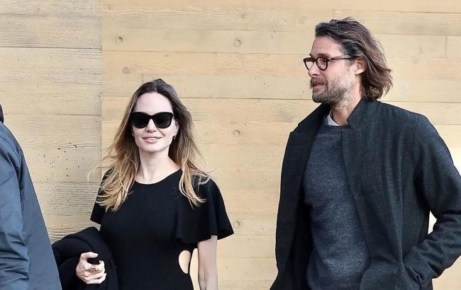 Анджеліну Джолі заскочили з мільярдером, який насправді одружений з українкою: подробиці і фото