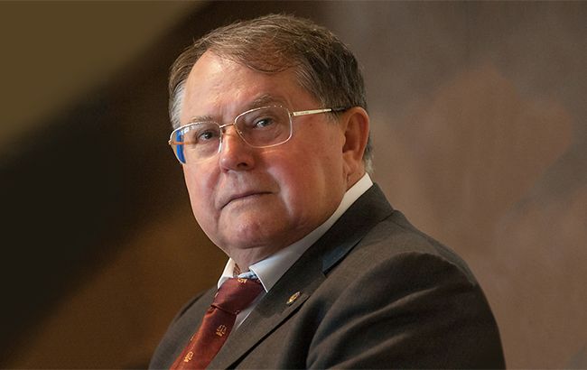 КСУ оставил за Радой право устанавливать сроки принятия изменений в Конституцию