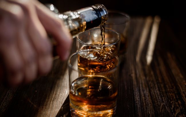 Названа доза алкоголю у крові, з якою дозволено сідати за кермо