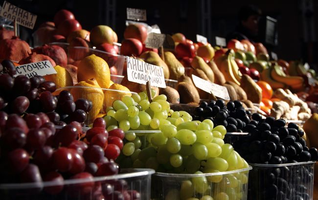 В Україні різко впали ціни на популярну сезонну ягоду: скільки вона коштує зараз