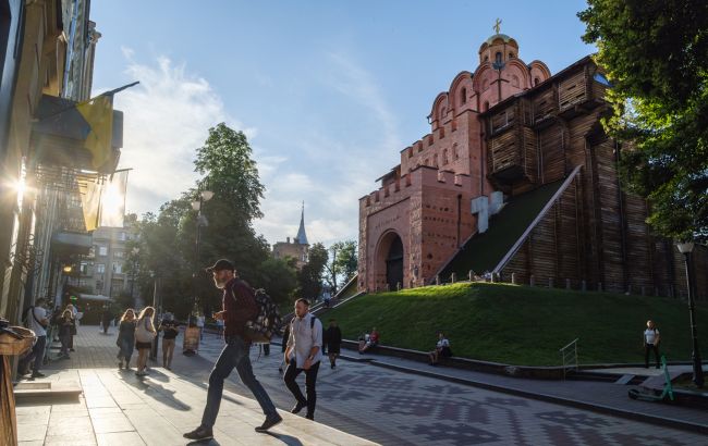 Спека до 39 градусів. Стало відомо, якою буде погода в Україні в серпні