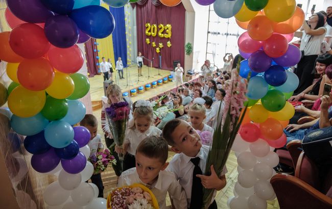 Українські захисники привітали школярів із Днем знань: чуттєве відео