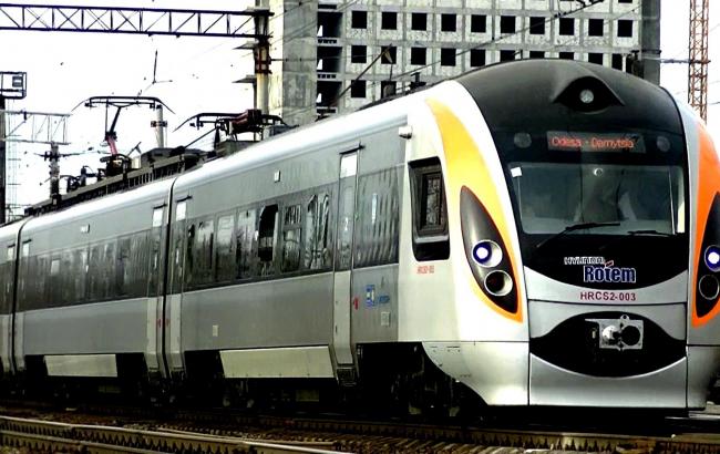 Минирование поезда Киев-Днепропетровск оказалось ложным