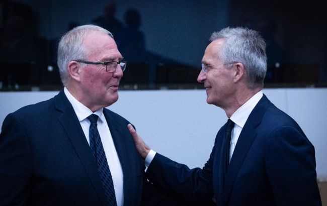 Генсек НАТО та міністр оборони Канади обговорили підтримку України та посилення альянсу