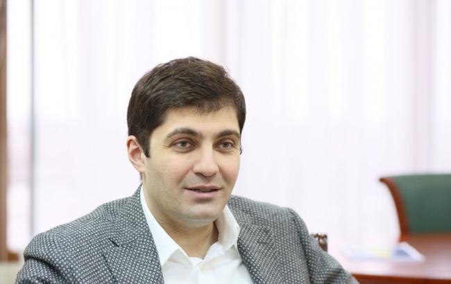 Сакварелидзе утверждает, что ему предлагал взятку "человек Макаренко"