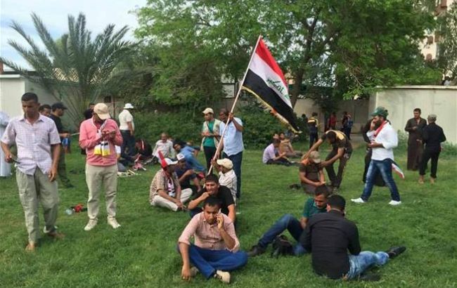 В Багдаде сторонники лидера шиитов освободили правительственный квартал