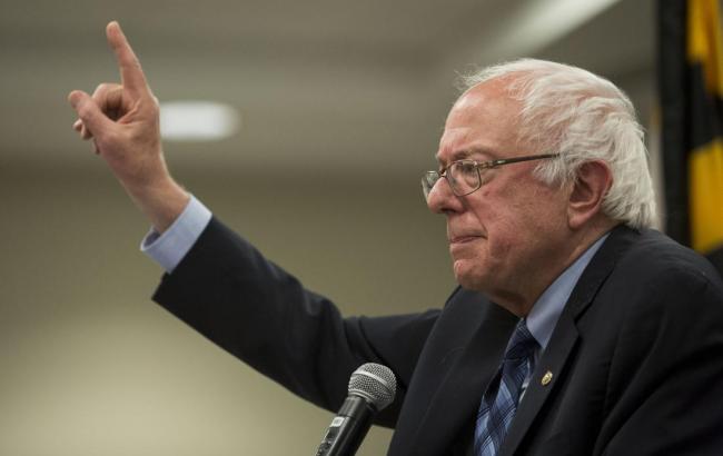 Демократ Сандерс лидирует на предварительных выборах в Индиане