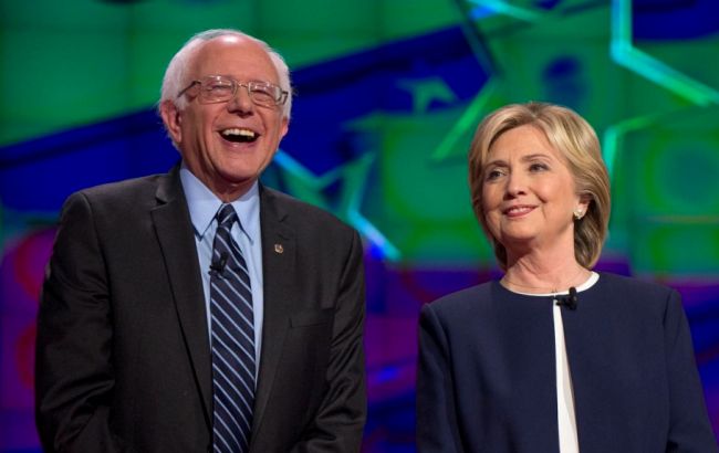 Клинтон больше не считает Сандерса конкурентом