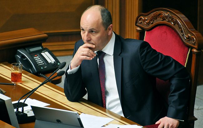 Рада отказалась от усиления защиты права на доступ к публичной информации