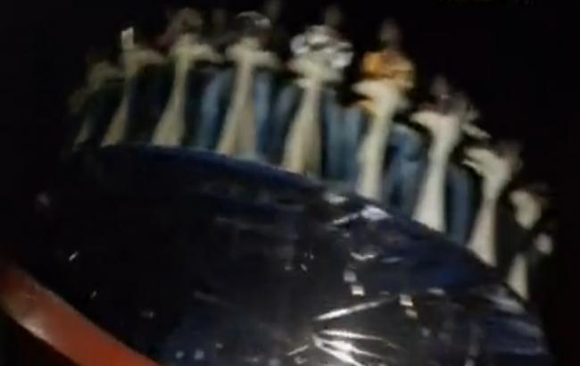 В Індії впав атракціон під час випробування, є жертви