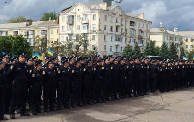 Порошенко: открытие патрульной полиции на Донбассе имеет принципиальное государственное значение