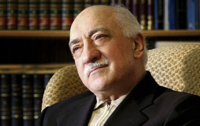 Переворот у Туреччині міг бути зрежисований владою, - Гюлен