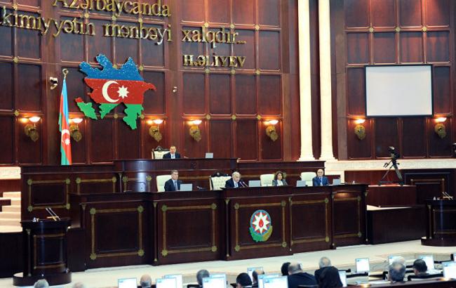 Азербайджан приостанавливает сотрудничество с ЕС