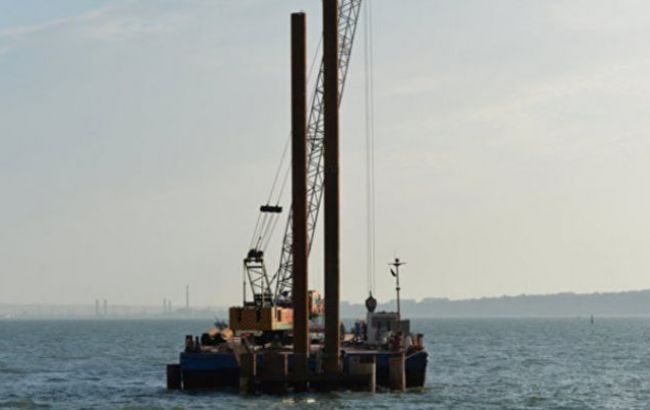В оккупированном Крыму приступили к установлению координат утонувшего плавкрана