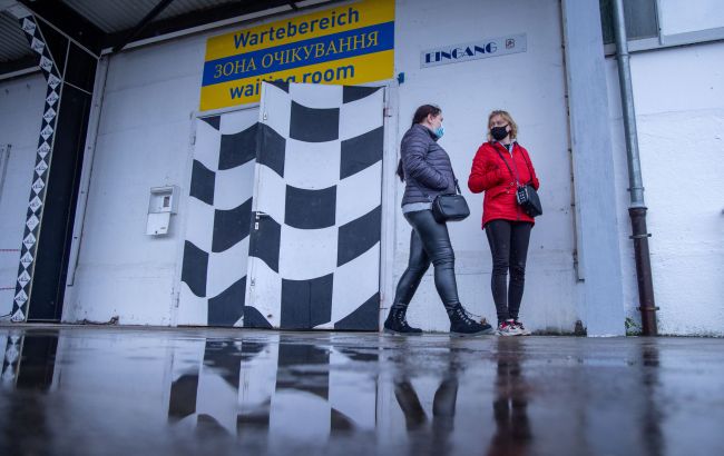 Німеччина скорочує виплати для українців: скільки отримуватимуть прибулі 2025 року