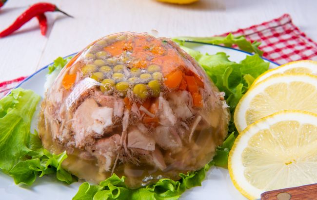 Рецепт ідеального холодцю на Великдень: прозорий, смачний і без желатину