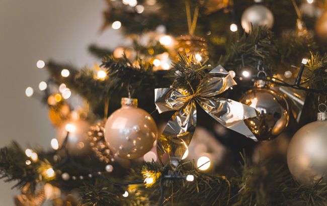 Никогда не ставьте елку в этом месте, иначе она моментально засохнет и обсыплется