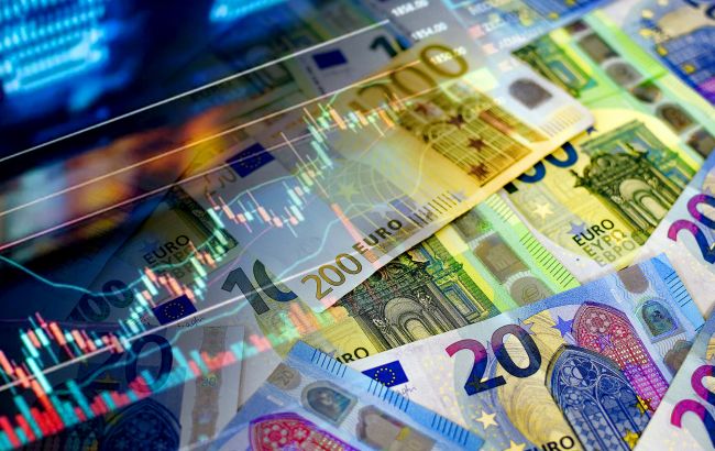 Євро знову побив рекорд, долар теж зріс: курс на 21 квітня і що впливає на валюту