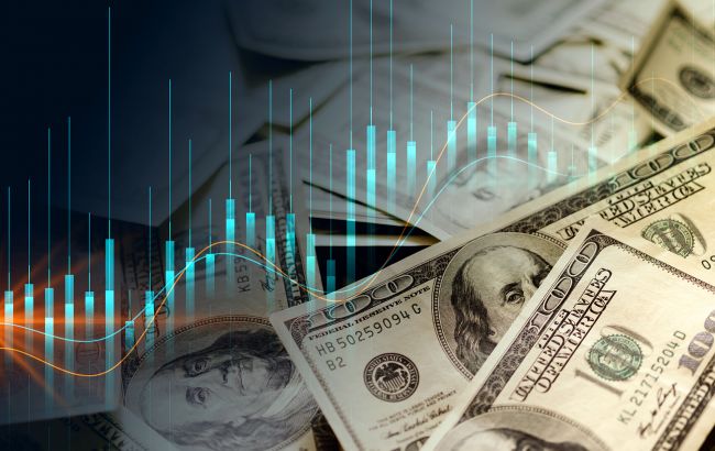 Доллар продемонстрировал самое резкое падение за три недели: что стало причиной