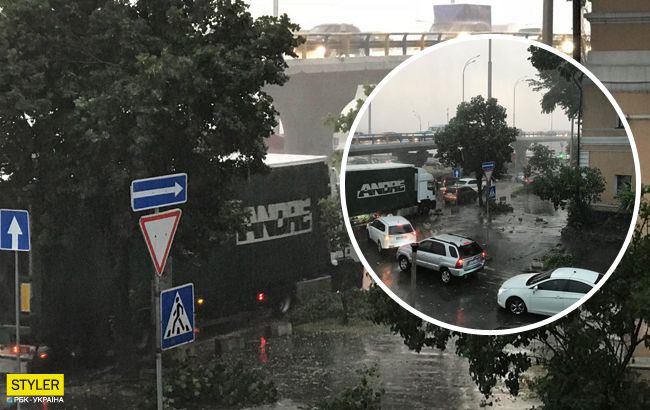На Київ обрушилася руйнівна гроза: відео та фото стихії