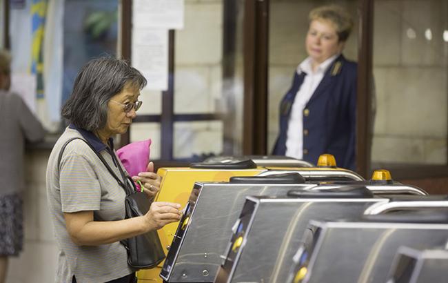 Фінал ЛЧ у Києві: вболівальники зможуть безкоштовно користуватись столичним метро