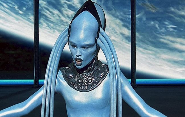 Де зараз актриса, яка грала Діву Плавалагуну у "П'ятому елементі" та з 16 років жила з Люком Бессоном