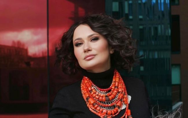 "Минус 10 лет": Елена Мозговая поразила новой стрижкой