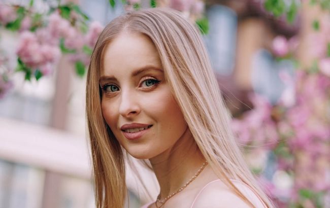 Зірка "Кріпосної" "засвітила" свого коханого, від якого народила доньку