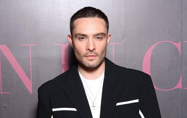 Звезда "Сплетницы" Эд Вествик больше не холостяк: сделал предложение любимой на фоне швейцарских гор (фото)